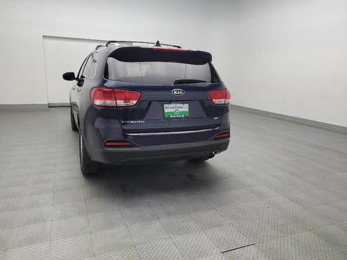 2018 Kia Sorento LX