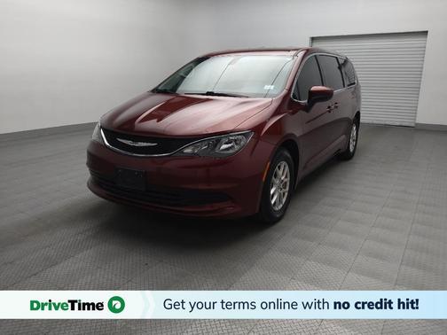 2020 Chrysler Voyager LX