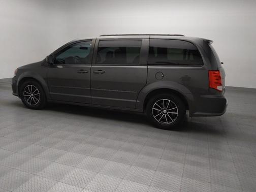 2016 Dodge Grand Caravan R/T
