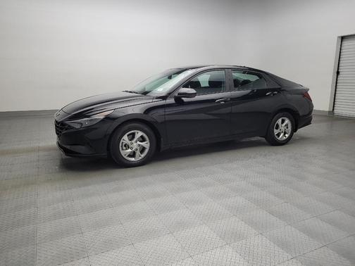 2023 Hyundai ELANTRA SE