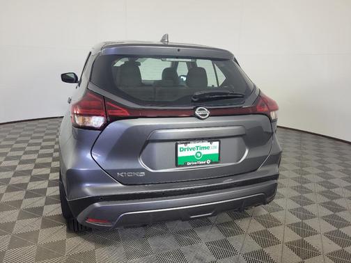 Gun Metallic 2021 Nissan Kicks S