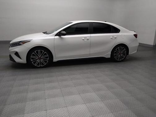 Snow White Pearl 2023 Kia Forte GT