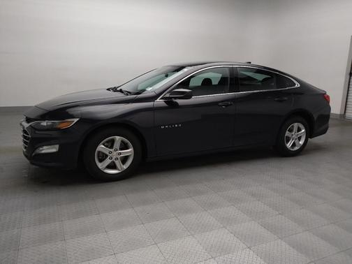 Dark Ash Metallic 2023 Chevrolet Malibu FWD 1LT