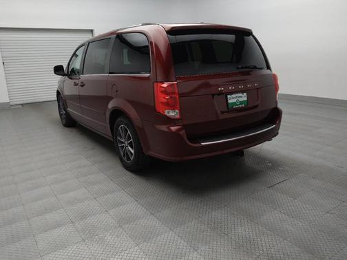 Octane Red Pearlcoat 2017 Dodge Grand Caravan SXT