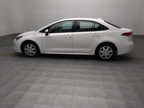 White 2021 Toyota Corolla LE