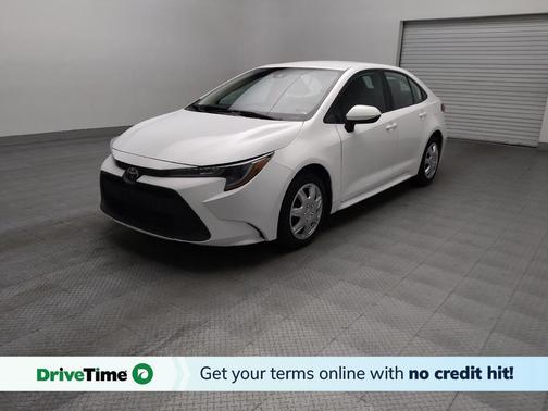 White 2021 Toyota Corolla LE