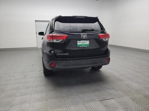 2017 Toyota Highlander LE I4