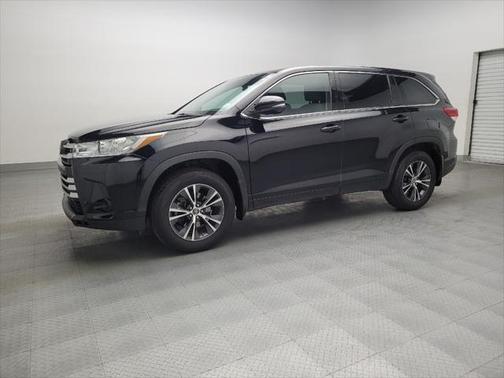 2017 Toyota Highlander LE I4