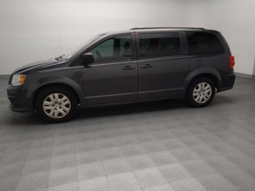 Granite Pearlcoat 2019 Dodge Grand Caravan SE