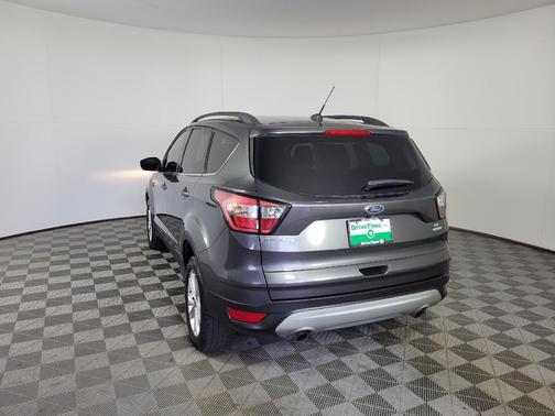 Magnetic Metallic 2018 Ford Escape SE