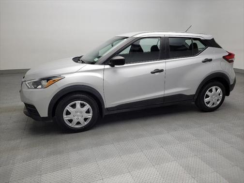 2020 Nissan Kicks S
