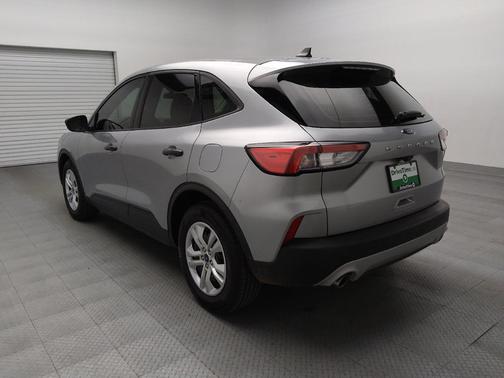 Iconic Silver Metallic 2022 Ford Escape S