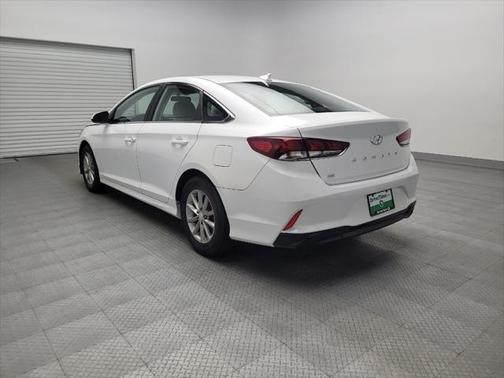 2018 Hyundai SONATA SE