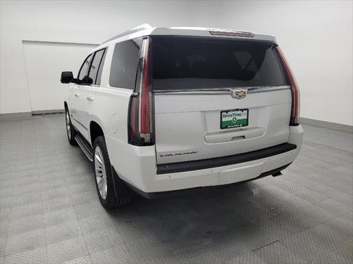 2016 Cadillac Escalade Luxury