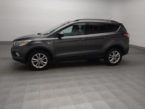 Magnetic Metallic 2017 Ford Escape SE