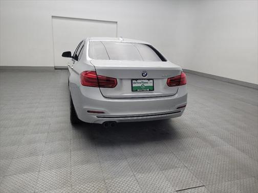 2017 BMW 330