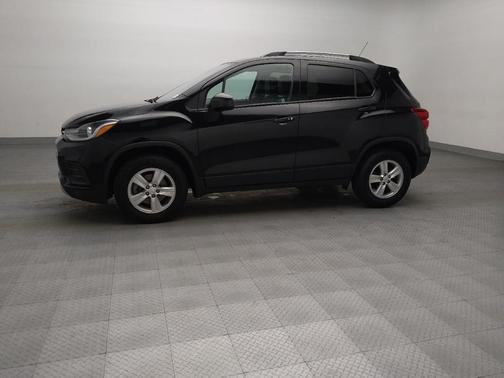 Mosaic Black Metallic 2021 Chevrolet Trax LT
