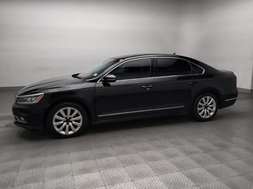 2017 Volkswagen Passat V6 SEL Premium