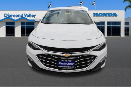Summit White 2022 Chevrolet Malibu FWD LT