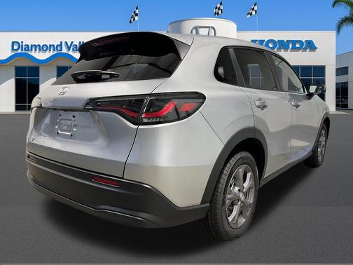 2026 Honda HR-V LX