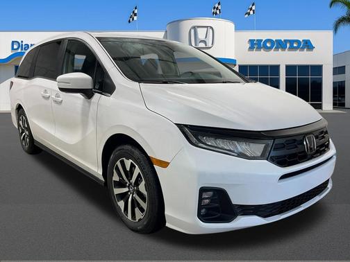 Platinum White Pearl 2026 Honda Odyssey EX-L