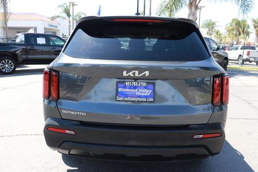 2023 Kia Sorento LX