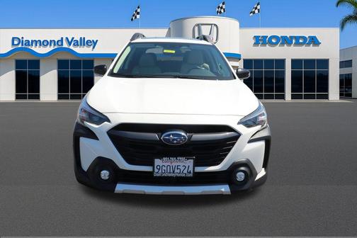Crystal White Pearl 2024 Subaru Outback Limited XT