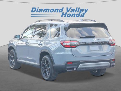 2025 Honda Pilot Touring 8-Passenger