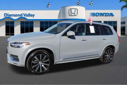 2024 Volvo XC90 B6 Plus Bright Theme 7-Seater