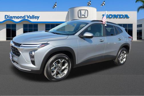 2025 Chevrolet Trax LT
