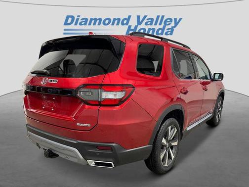 2025 Honda Pilot Touring 8-Passenger