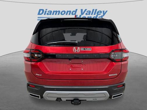 2025 Honda Pilot Touring 8-Passenger