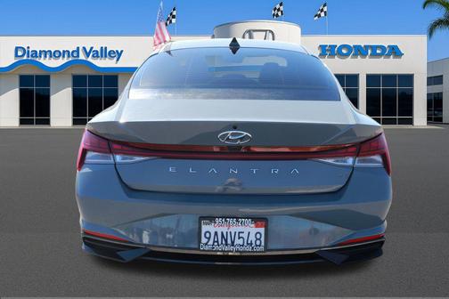 2022 Hyundai ELANTRA SEL