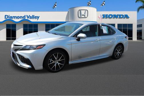 Celestial Silver Metallic 2023 Toyota Camry SE