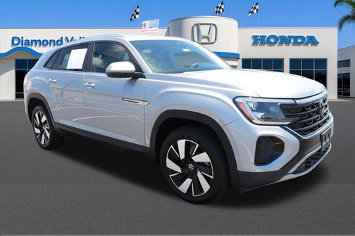 Silver Mist Metallic 2025 Volkswagen Atlas Cross Sport 2.0T SE w/Technology