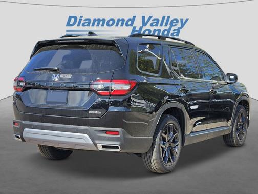 2025 Honda Pilot Touring 8-Passenger