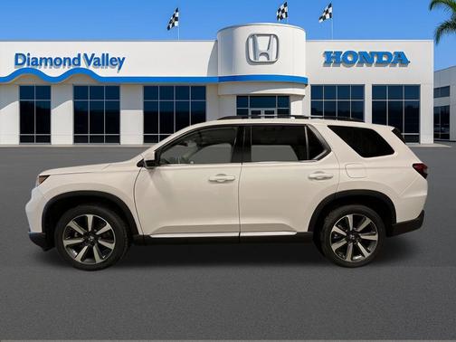 2025 Honda Pilot Touring 8-Passenger