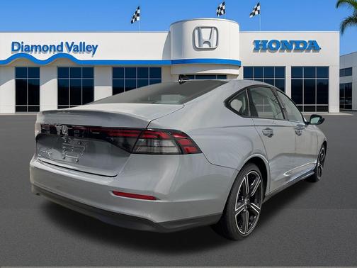 Urban Gray Pearl 2026 Honda Accord SE