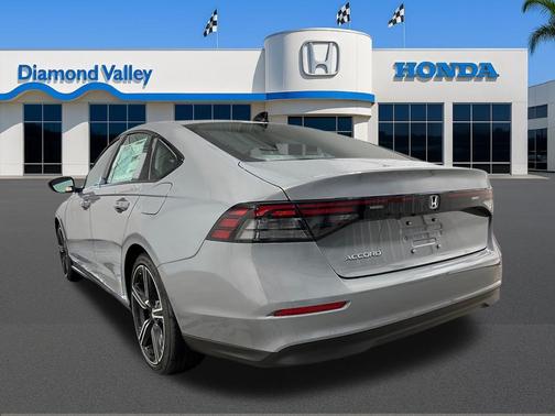 Urban Gray Pearl 2026 Honda Accord SE