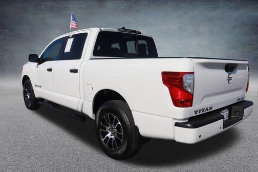 2024 Nissan Titan SV