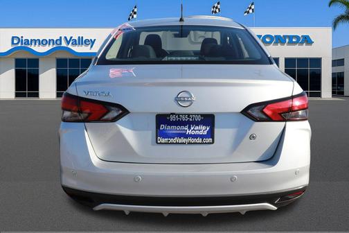 2023 Nissan Versa 1.6 S