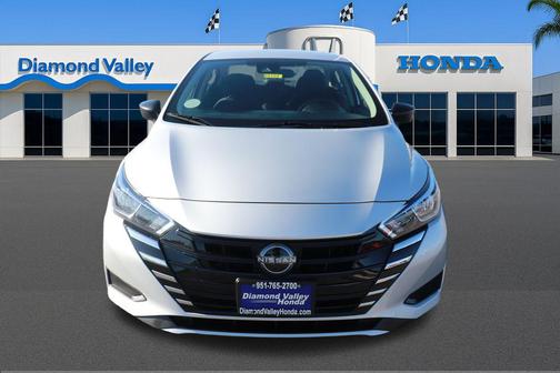 2023 Nissan Versa 1.6 S