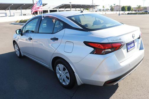 2023 Nissan Versa 1.6 S
