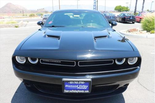 2022 Dodge Challenger SXT