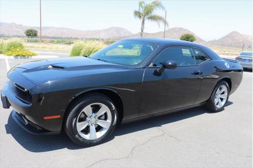 2022 Dodge Challenger SXT