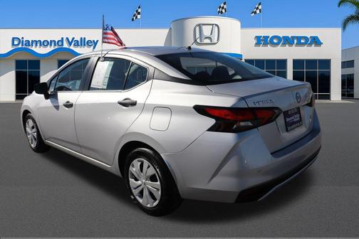 2024 Nissan Versa 1.6 S