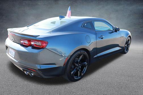 2021 Chevrolet Camaro RWD Coupe LT1