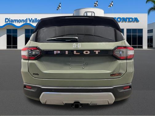 Ash Green Metallic 2026 Honda Pilot TrailSport