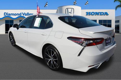 2023 Toyota Camry SE