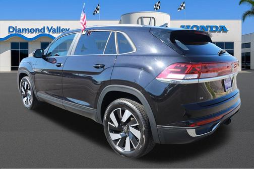 2024 Volkswagen Atlas Cross Sport 2.0T SE w/Technology 4MOTION